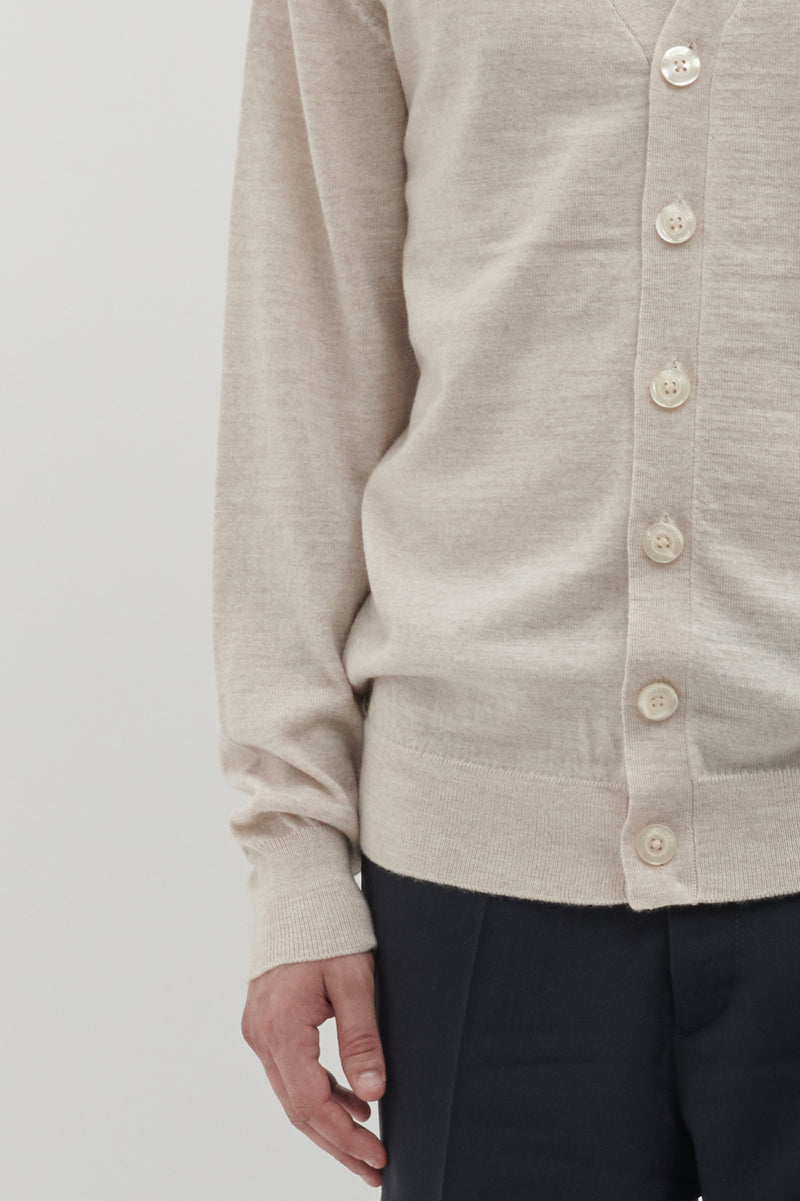 Cardigan in Lana Merino extrafine