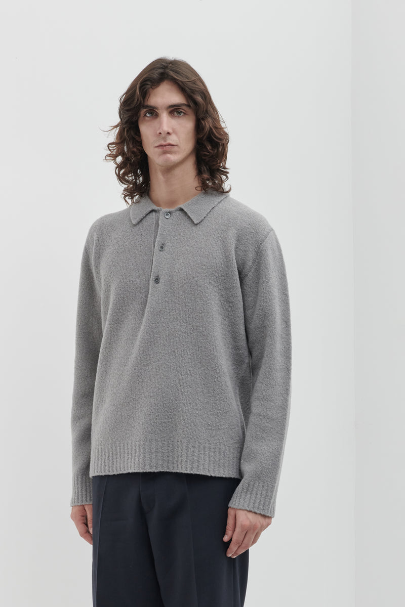 Polo aus Merino-Bouclé-Wolle