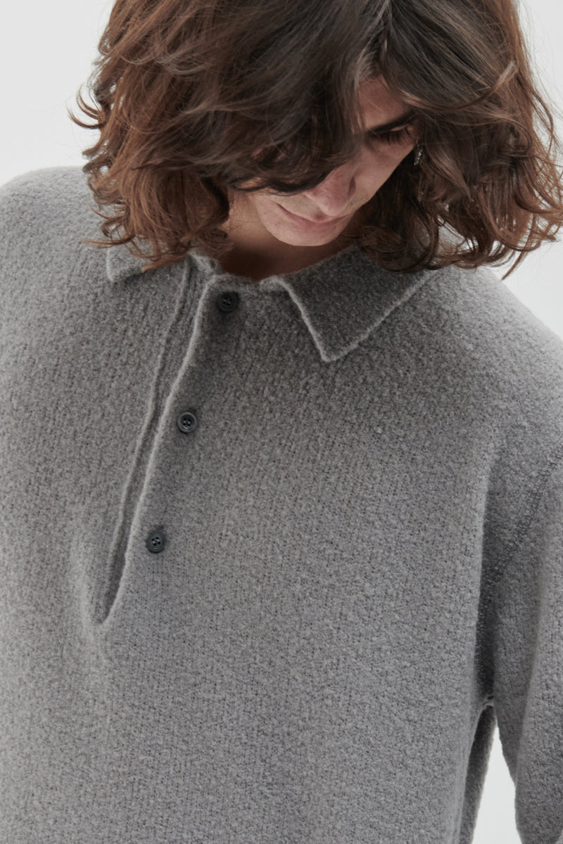 Polo aus Merino-Bouclé-Wolle
