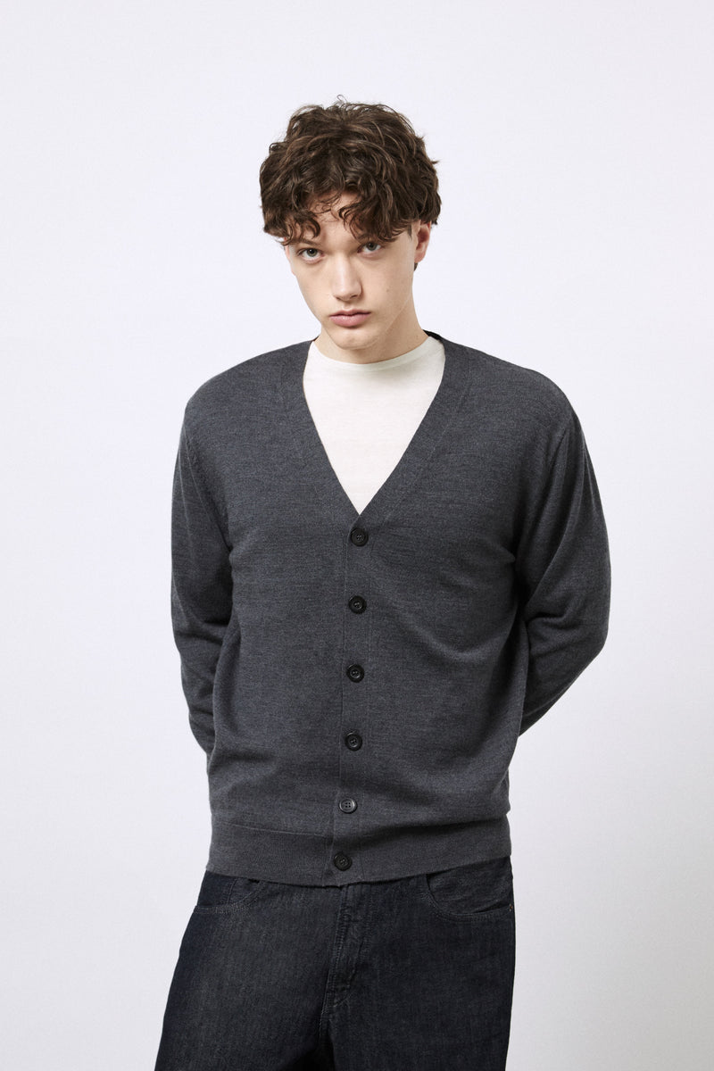 Cardigan in Lana Merino extrafine