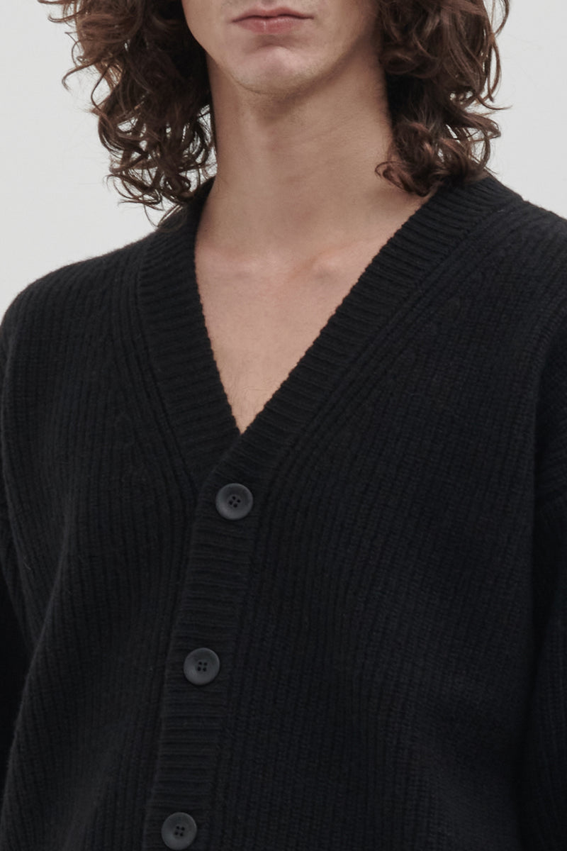 Cardigan basico in maglia perlata