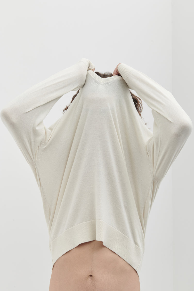 Scollo a V in Lana Merino extrafine e Cotone organico