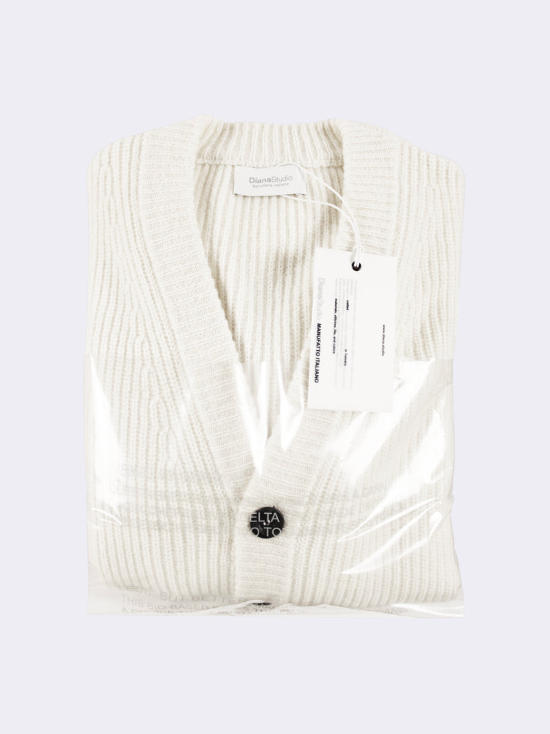 Basic-Cardigan aus Perlenstrick