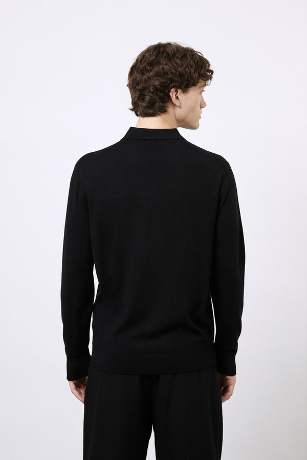 Buttonless polo shirt in extra-fine Merino wool