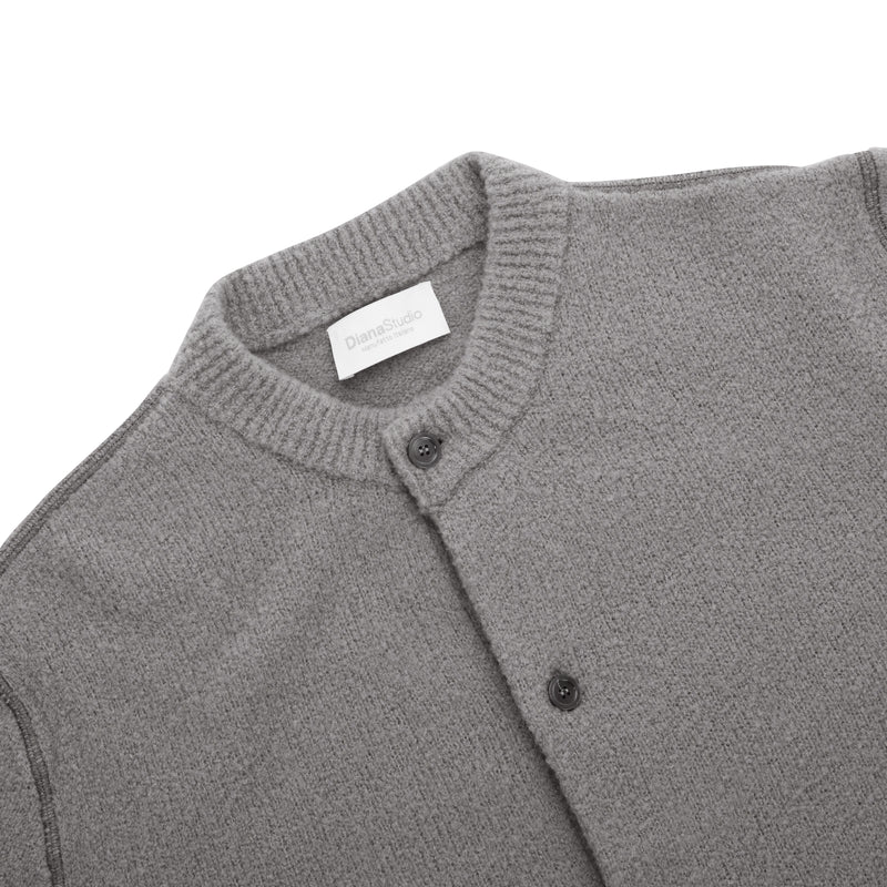 Bouclé-Cardigan mit Serafino-Ausschnitt aus Merinowollmischung
